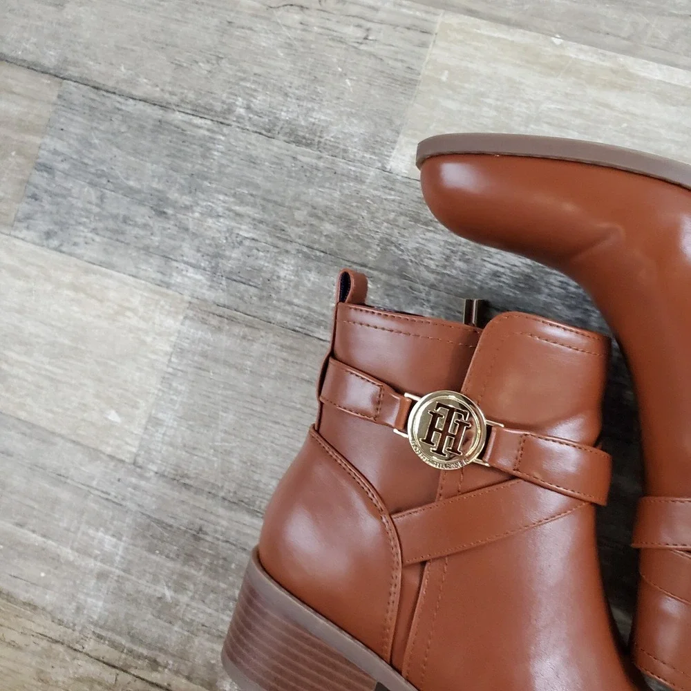 Tommy Hilfiger Womens Tan Brown‎ Diyana Boots Sz 6.5 Zip Up Ankle Booties